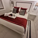 S&t Luxury House In Plebiscito Square Appartement *