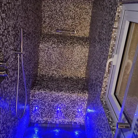 S&t Luxury House In Plebiscito Square דירה נאפולי