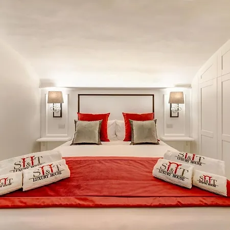 S&t Luxury House In Plebiscito Square * Naples
