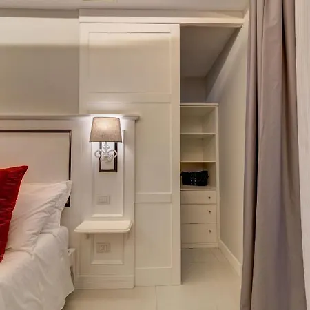 S&t Luxury House In Plebiscito Square * Naples