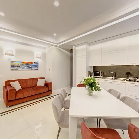 S&t Luxury House In Plebiscito Square Apartment *