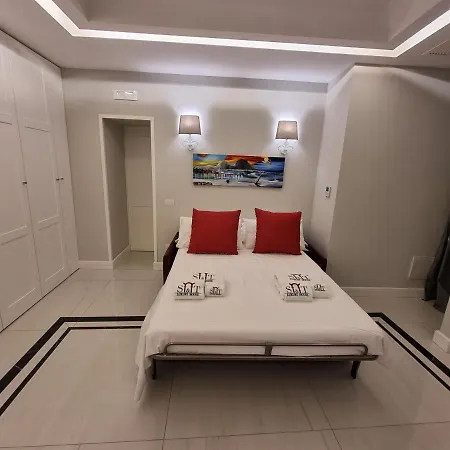Apartment S&t Luxury House In Plebiscito Square